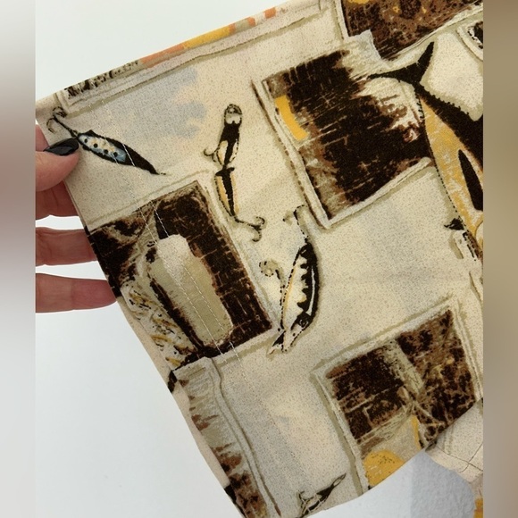 Vintage Woolrich Mens Fishing Fish Hook Print Button Down SS Shirt Beige Size XL - Picture 7 of 11